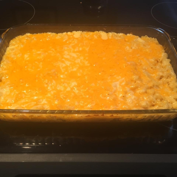 Gluten-Free Macaroni and Three Cheeses with Bacon