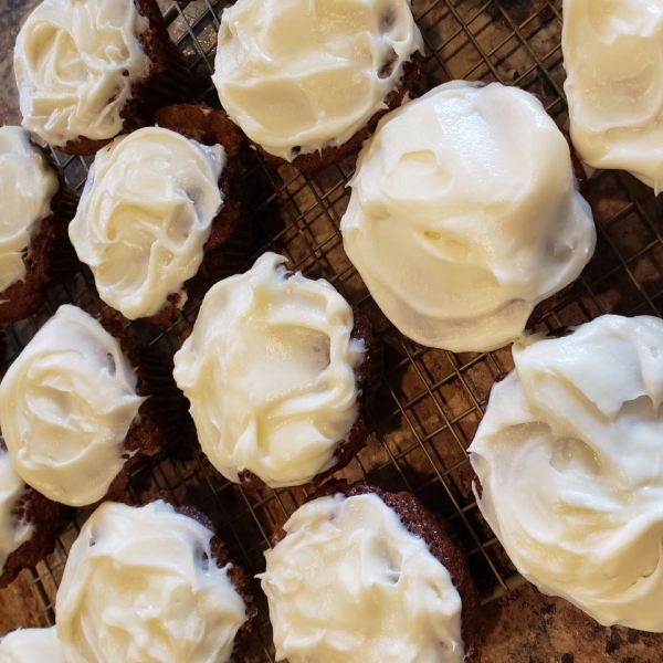 Carrot Cake Cupcakes with Cream Cheese Frosting