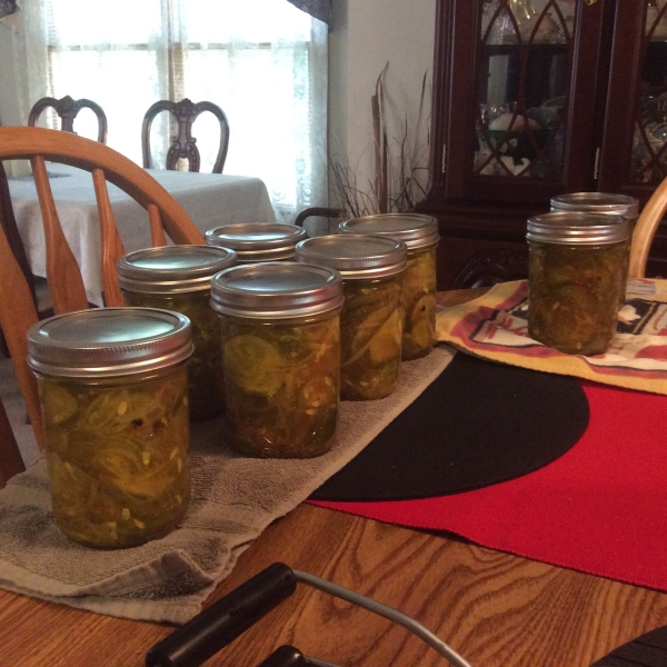 Classic Crisp Bread and Butter Pickles