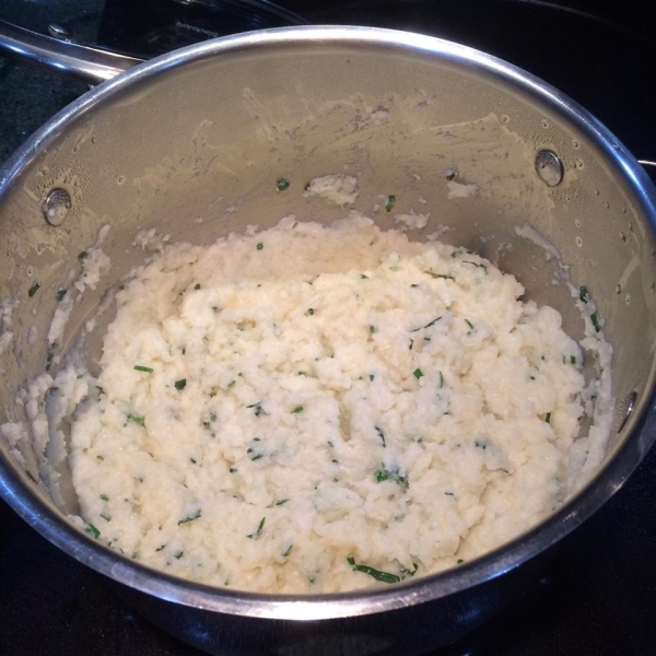 Rockin' Good Smashed Cauliflower with Garlic