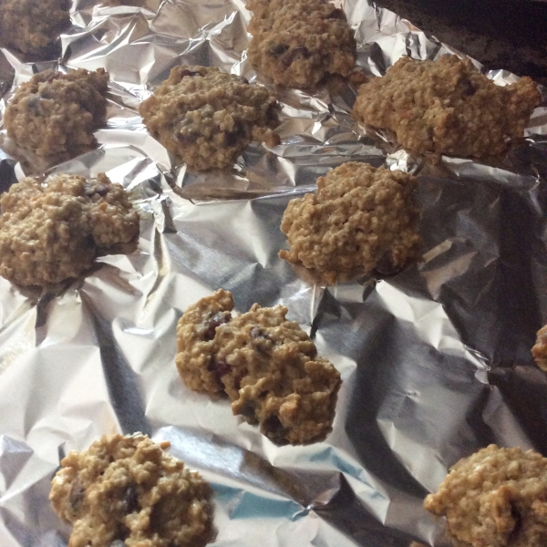 Healthier Chewy Chocolate Chip Oatmeal Cookies