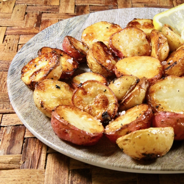 Lemon-Garlic Roasted Potatoes