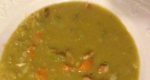 Slow Cooker Split Pea Soup with Bacon and Hash Browns