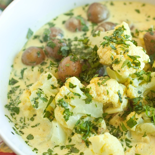 Vegan Cauliflower and Potatoes in Coconut Milk