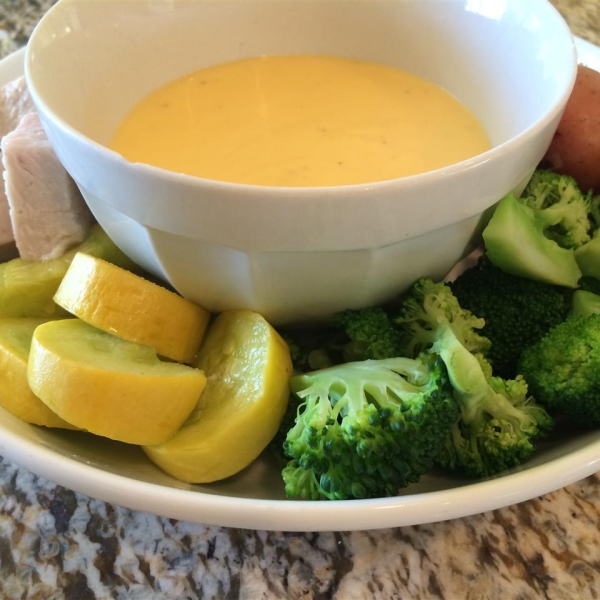 Simple and Delicious Cheese Fondue