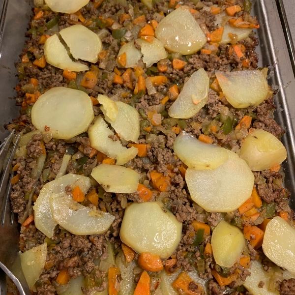 Serbian Ground Beef, Veggie, and Potato Bake