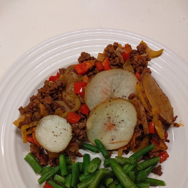 Serbian Ground Beef, Veggie, and Potato Bake