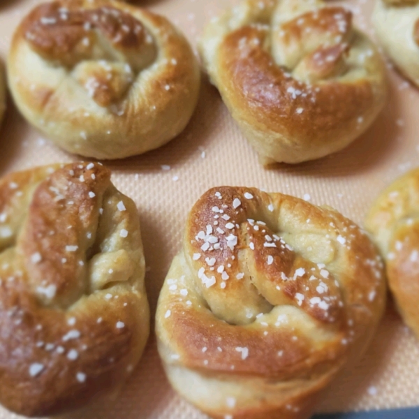 Mom's Pretzels