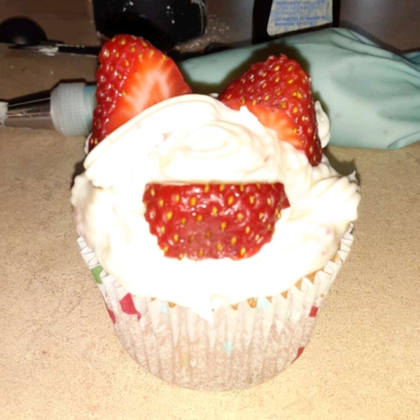 Real Strawberry Cupcakes