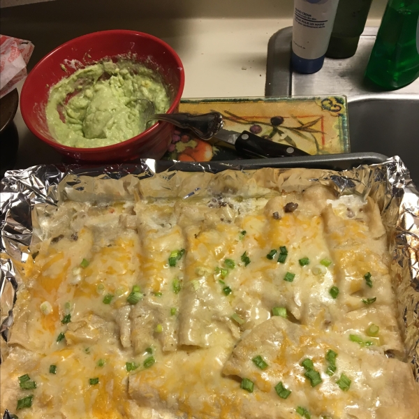 Chicken Enchiladas with Creamy Green Chile Sauce