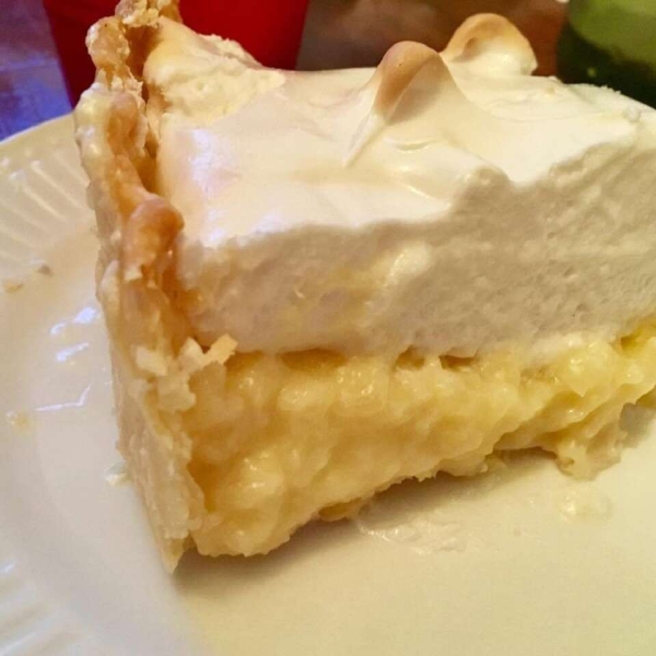 Grandma T's Pineapple Cream Pie