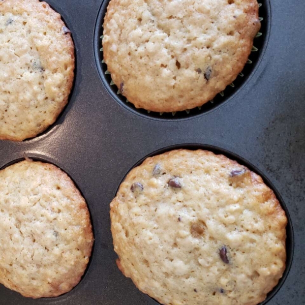 Quick and Easy Oatmeal Muffins