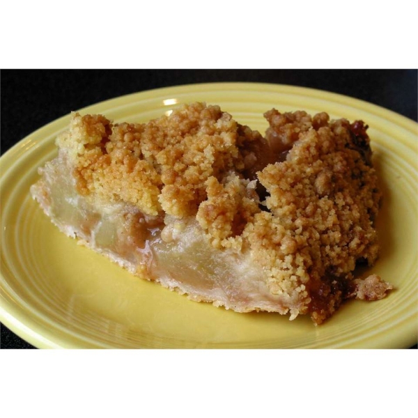 Apple Crunch Pie with Vanilla Sauce