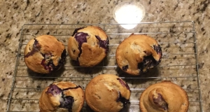 Low-Cholesterol Blueberry Muffins