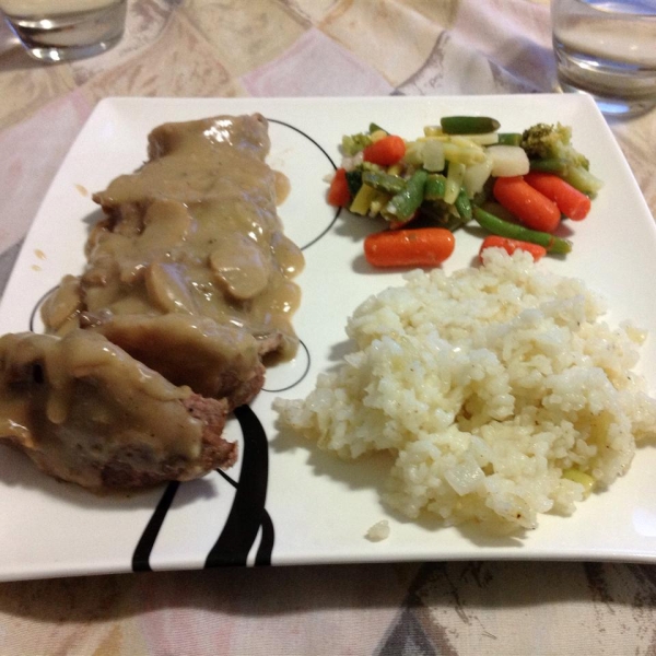 Garlic Pork Tenderloin with Mushroom Gravy