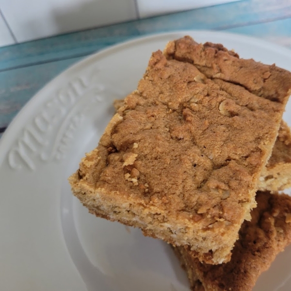 Retro School Cafeteria Peanut Butter Bars