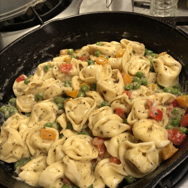 Tortellini Primavera with Garlic-Cream Sauce