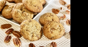 Crunchy Pecan-Toffee Cookies