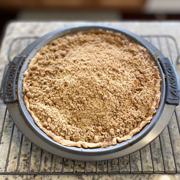 Apple Crumb Pie