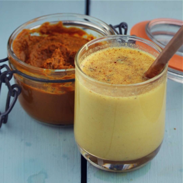 Turmeric Golden Milk with Turmeric Paste