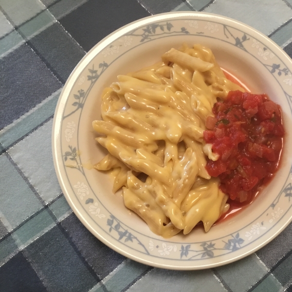 VELVEETA Down-Home Macaroni and Cheese
