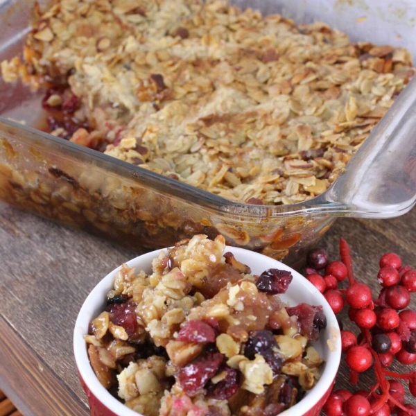 Tart Apple-Cranberry Crumble