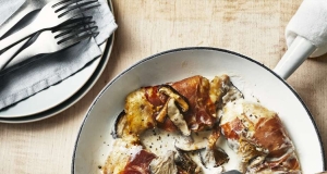 Chicken with Mushrooms, Prosciutto, and Cream Sauce