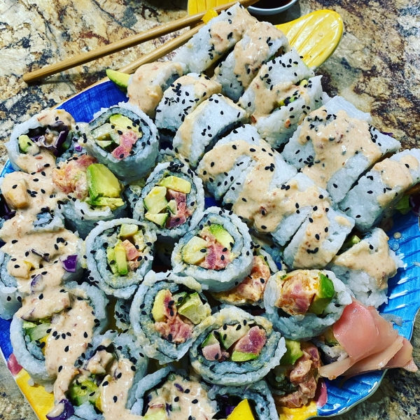 Inside-Out Spicy Tuna and Avocado Sushi