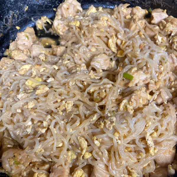 Shirataki Meatless Meat Pad Thai