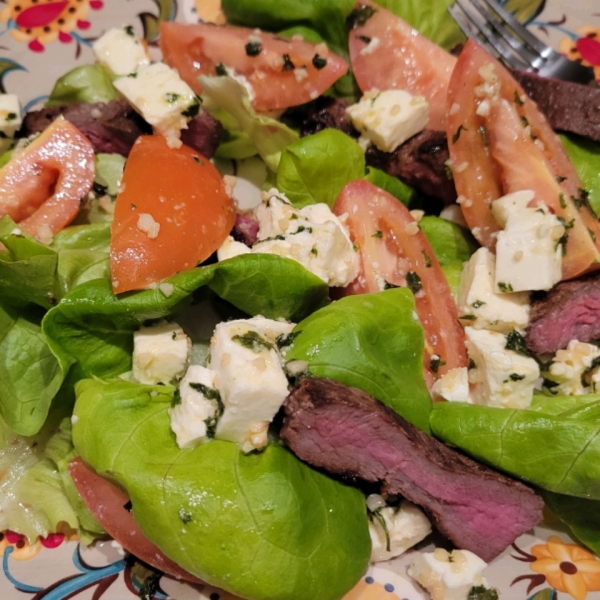 Caprese Salad with Grilled Flank Steak