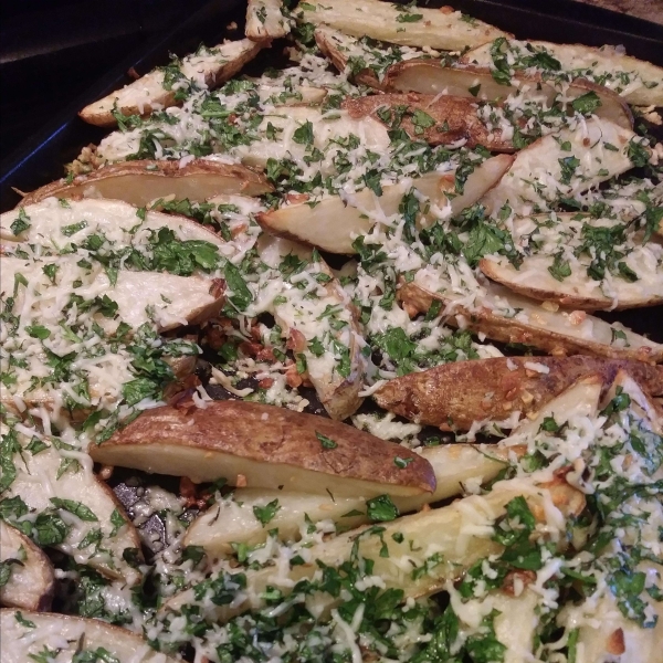 Oven Baked Garlic and Parmesan Fries