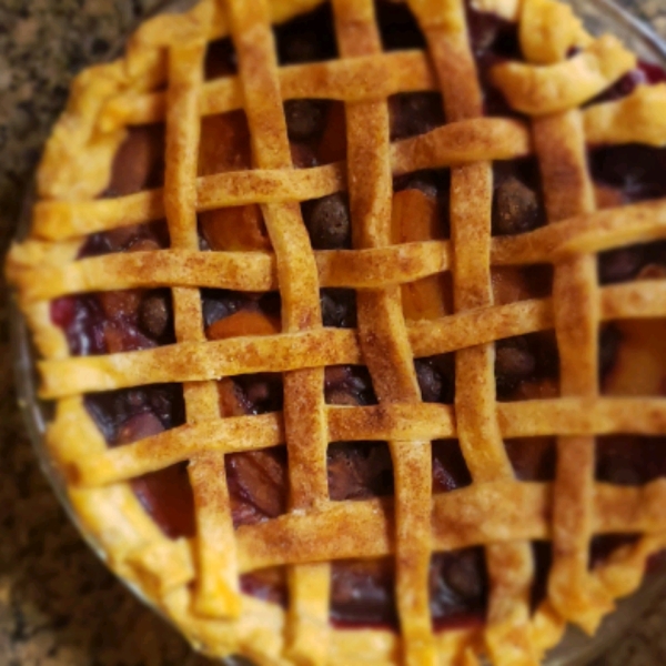 Blackberry Peach Pie