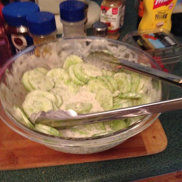 Creamy Garden Cucumber Salad