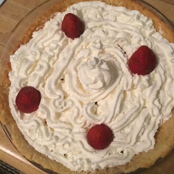 Mona's Fresh Strawberry Pie