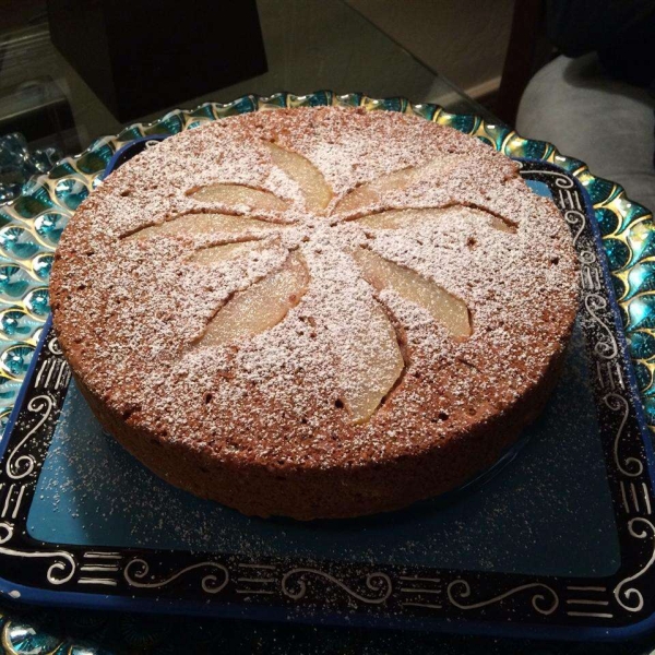 Aunt Josephine's Fresh Pear Cake