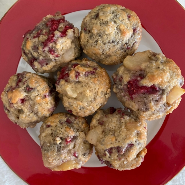 Raspberry/Pear/Pecan Bread