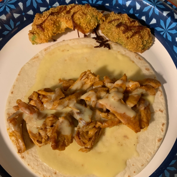 Avocado Fries with Sriracha Garlic Dip