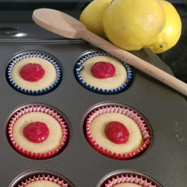 Lemon Cupcakes with Lemon Frosting