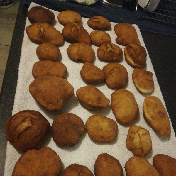 South African Traditional Vetkoek (Fried Bread)