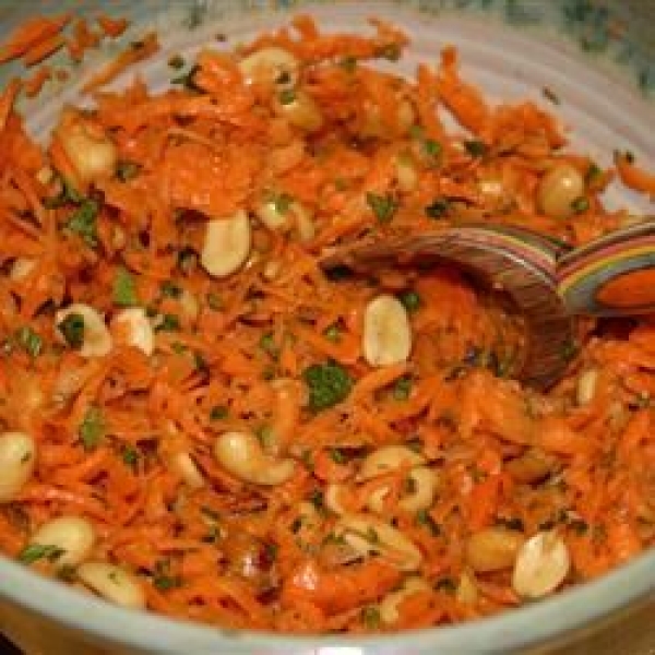 Gujarati Carrot and Peanut Salad