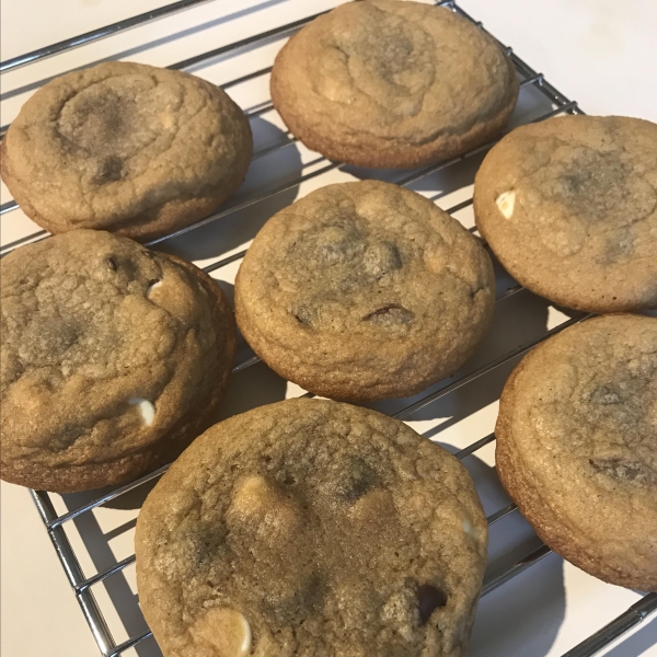 Perfect Fluffy Chocolate Chip Cookies