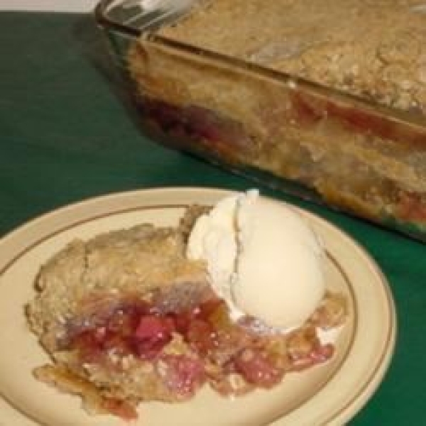 Tart-N-Sweet Rhubarb Crisp
