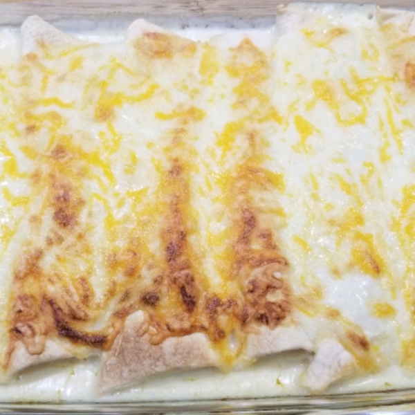 Chicken Enchiladas with Green Chile Sauce (Salsa Verde)