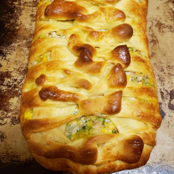 Chicken and Broccoli Braid