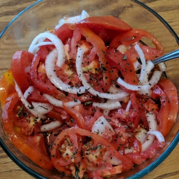 Chrissy's Sweet 'n' Sour Tomato Salad