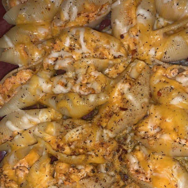 Buffalo Chicken Stuffed Shells