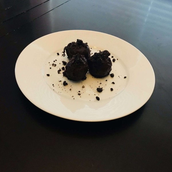 Easy Oreo Truffles