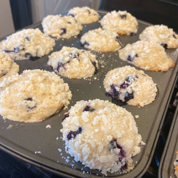 Blueberry Streusel Muffins with Yogurt