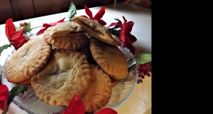 Granny's Strawberry Preserves-Filled Cookies