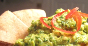 Spinach Artichoke Hummus with Roasted Red Peppers